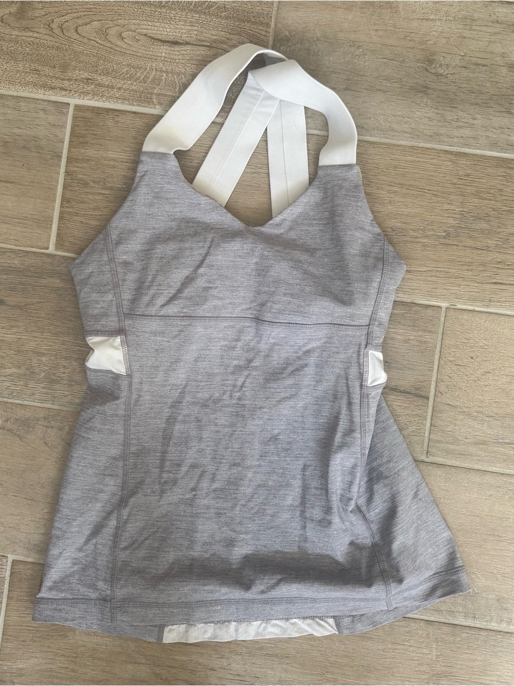 lululemon athletica gray tank with white straps
